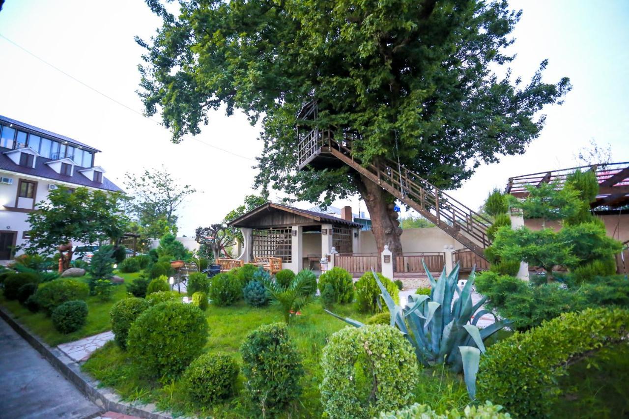Garden Hotel
