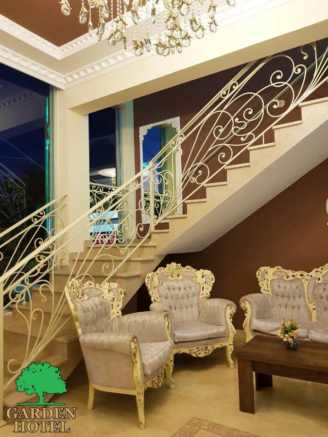 Garden Hotel 2*